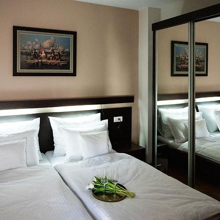 Bed and Breakfast Atrium Sremska Mitrovica Exterior foto