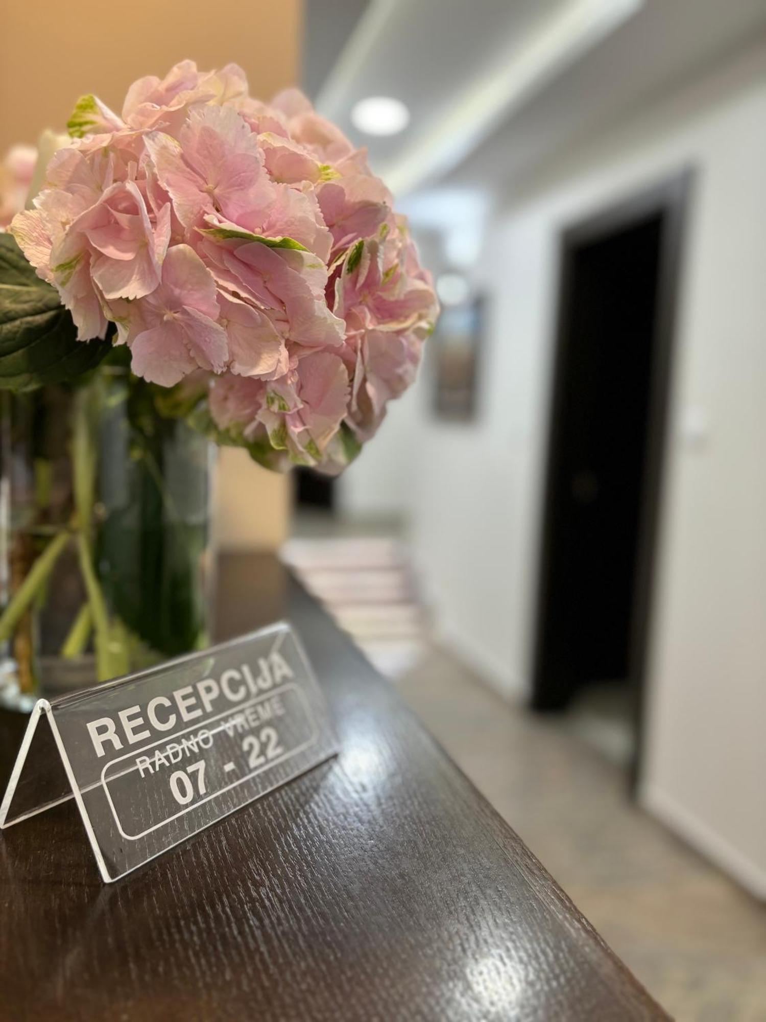Bed and Breakfast Atrium Sremska Mitrovica Exterior foto