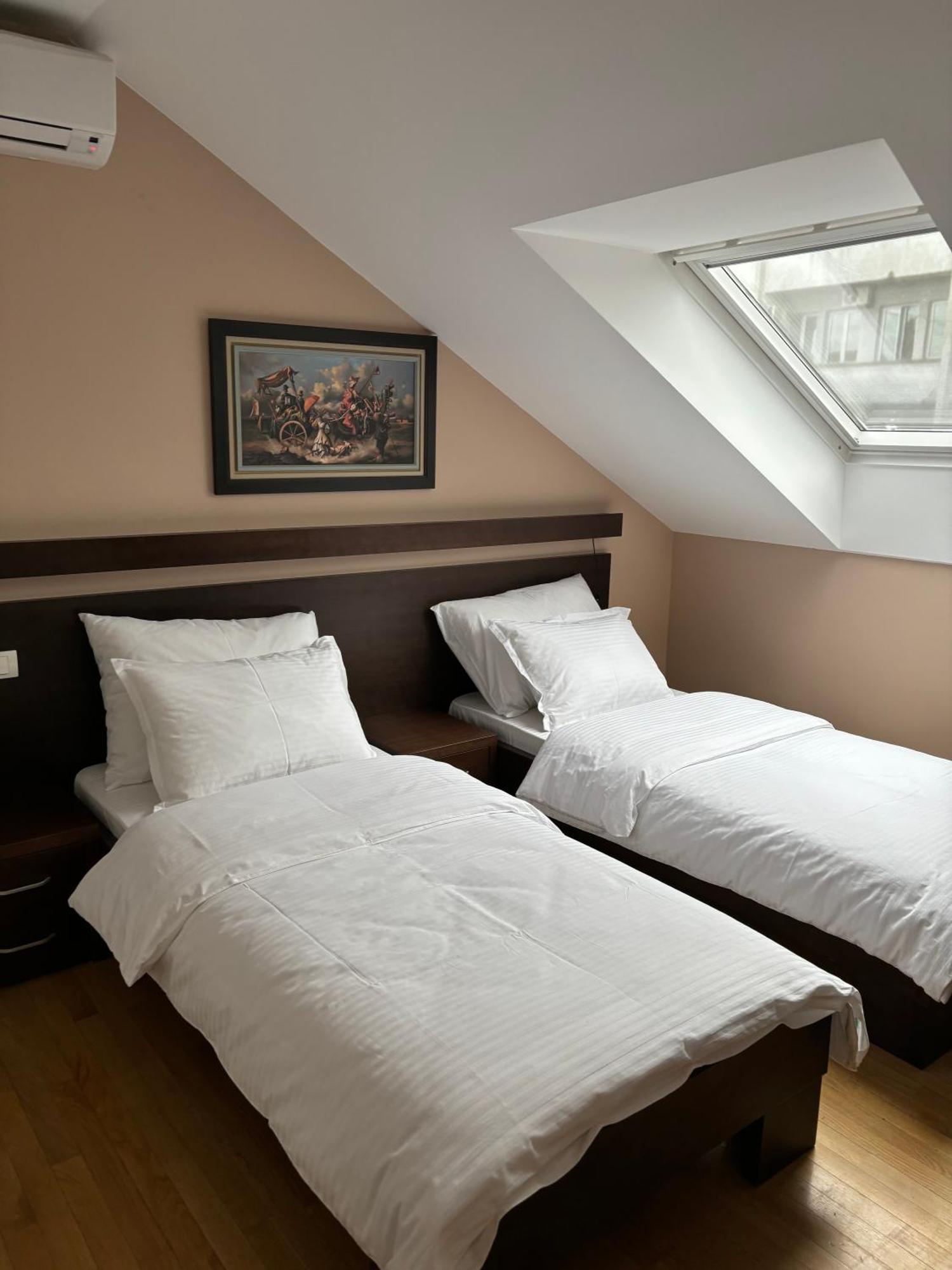 Bed and Breakfast Atrium Sremska Mitrovica Exterior foto