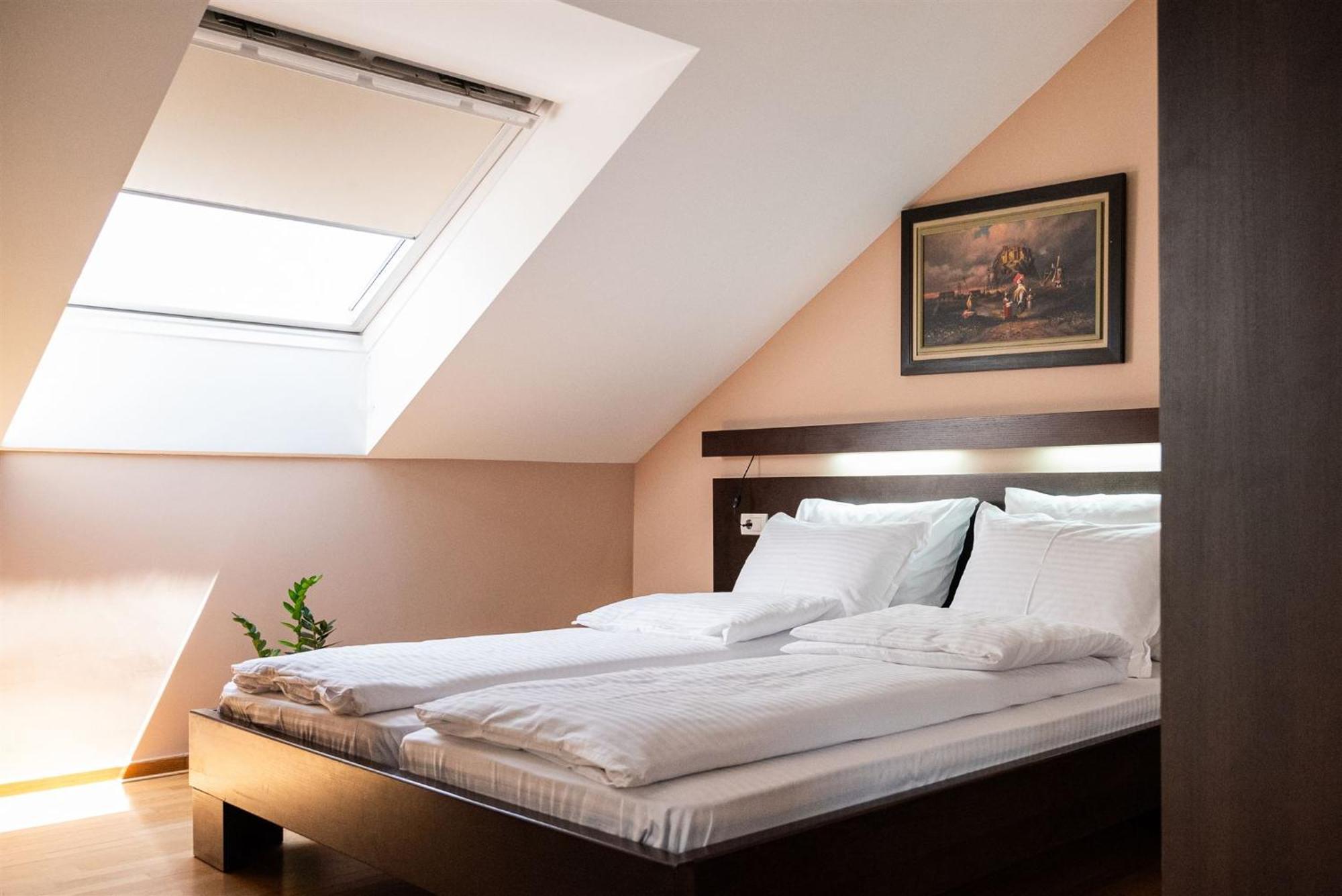 Bed and Breakfast Atrium Sremska Mitrovica Exterior foto